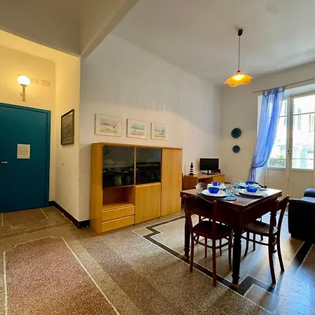 Apartment Hostdomus - Cherry House Alassio